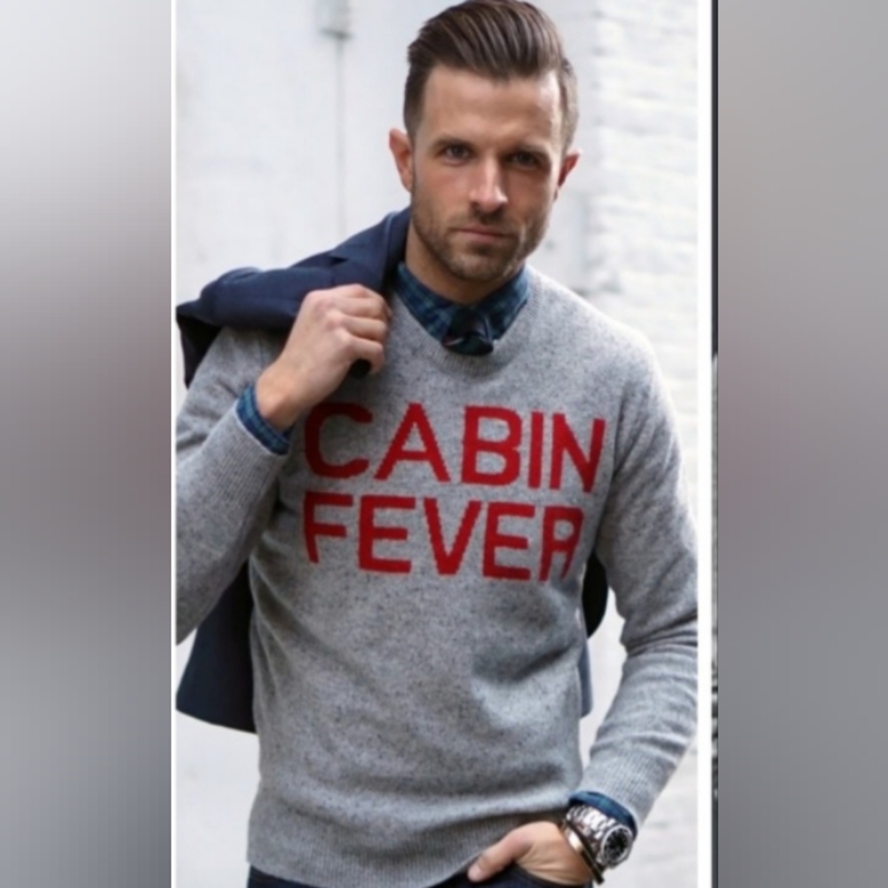 GAP Men's Medium Cabin Fever Lamb'sWool Blend Gray/Red Sweater